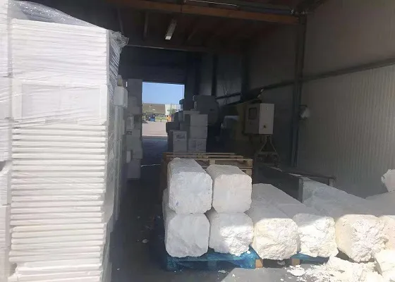 Schritt 2: Polystyrol Komprimierung – Styropor Recycling Prozess